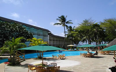  Travellers Beach Hotel